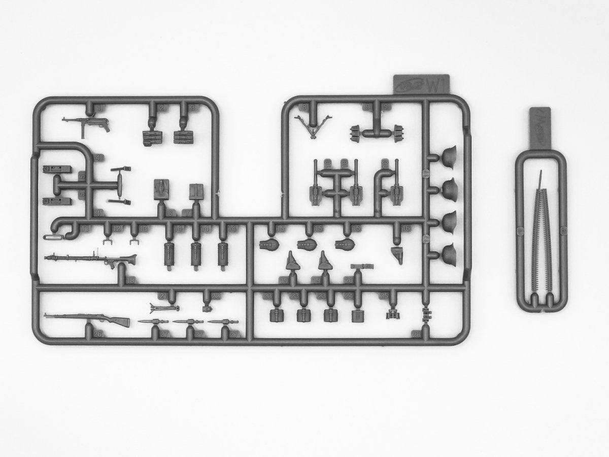 ICM 35588 G7107 in German Service with infantry 1/35 – immagine 8