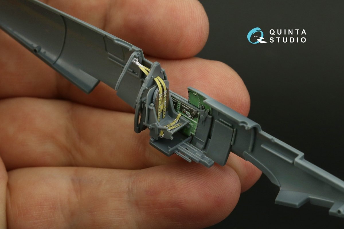 Quinta Studio QD72043 Spitfire Mk.VIII 3D-Printed &amp;amp; colored Interior on decal paper (Eduard) 1/72 – immagine 12