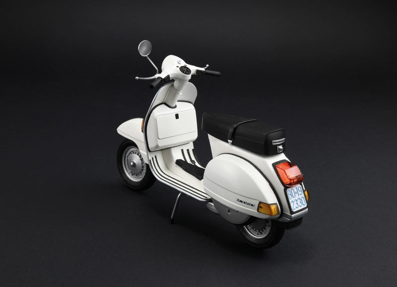 Italeri 4645 Vespa PX 125/150 (1978) 1/9