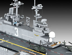Revell 05178 Assault Carrier USS WASP CLASS 1/700 – image 3
