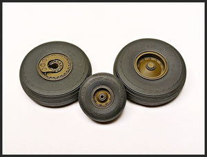 Clear Prop! CPA35002 CH-54A Tarhe wheels set for ICM kit 1/35 – image 4
