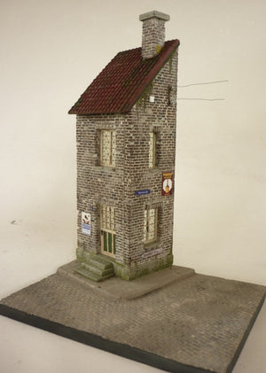 RT-Diorama 35254 Diorama-Base: European Corner Building 1/35 – image 4
