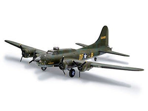 Revell 04297 B-17F Memphis Belle 1/48 – image 3
