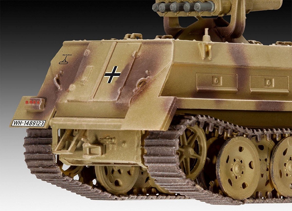 Revell 03264 sWS with 15 cm Panzerwerfer 42 1/72 – image 5