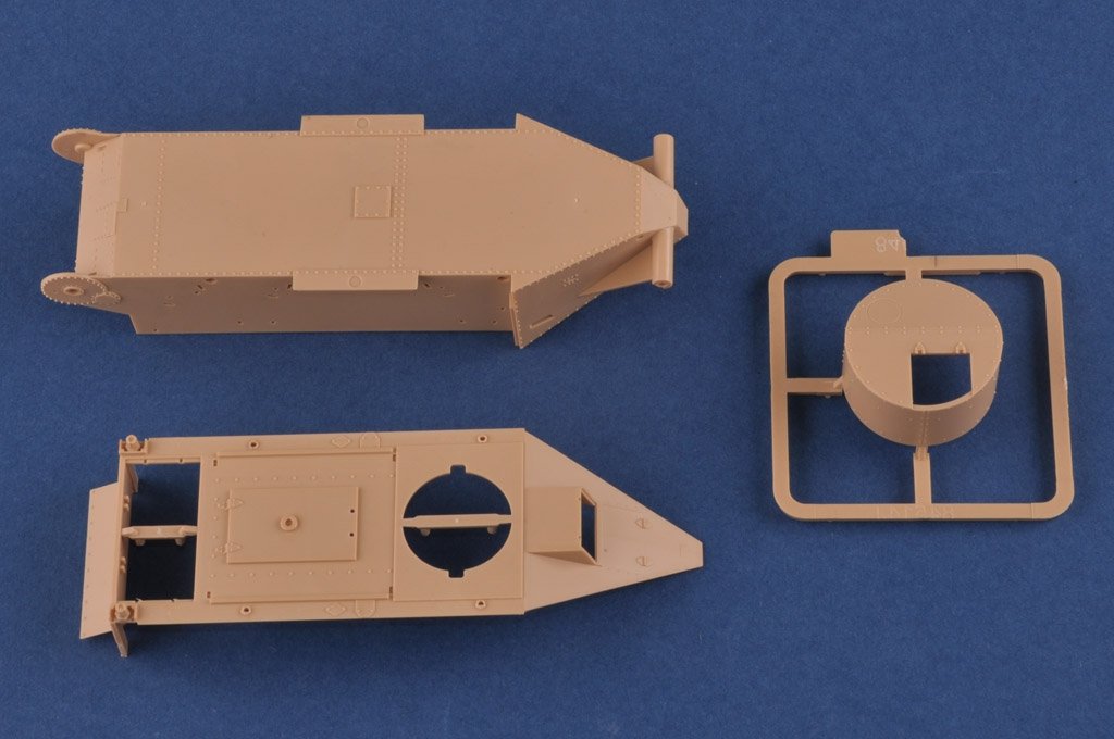 Hobby Boss 84514 Soviet BT-2 Tank early 1/35 – image 7