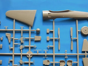 RS Models 94009 Yak-11 / C-11 &amp;quot;Moose&amp;quot; 1/72 – image 4