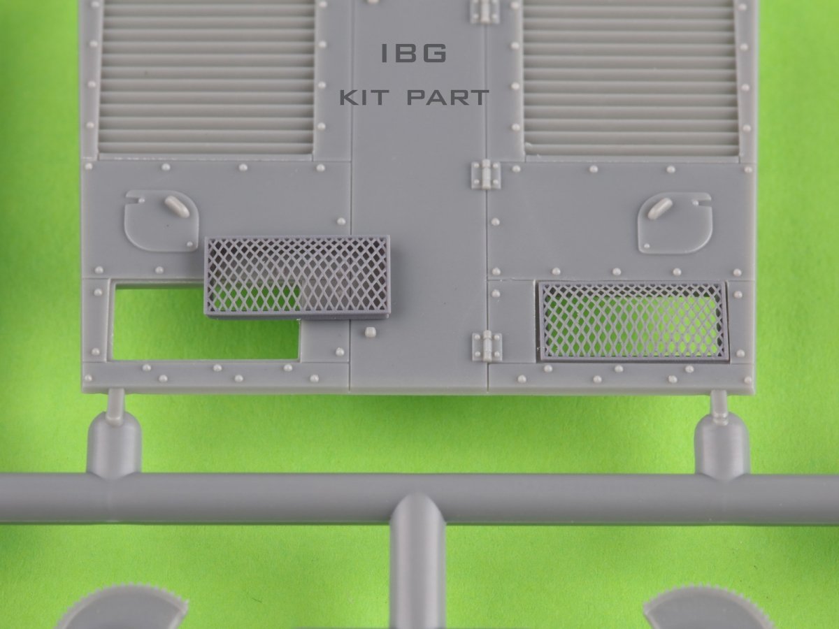 Master GM-35-037 Polish light tank 7TP - drive wheels and engine cover mesh (for IBG set) 1/35 – Bild 5