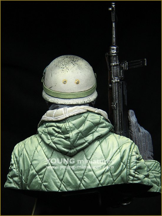Young Miniatures YM1874 German Fallschirmjäger Eastfront 1943 1/10 – Bild 5