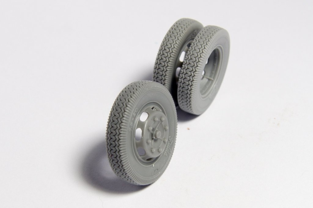Panzer Art RE35-352 KHD 3000S road wheels (commercial pattern) 1/35 – immagine 2