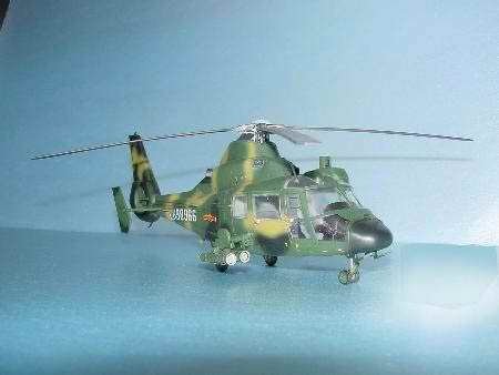 Trumpeter 02802 Harbin Z-9G Armed Helicopter 1/48 – image 2
