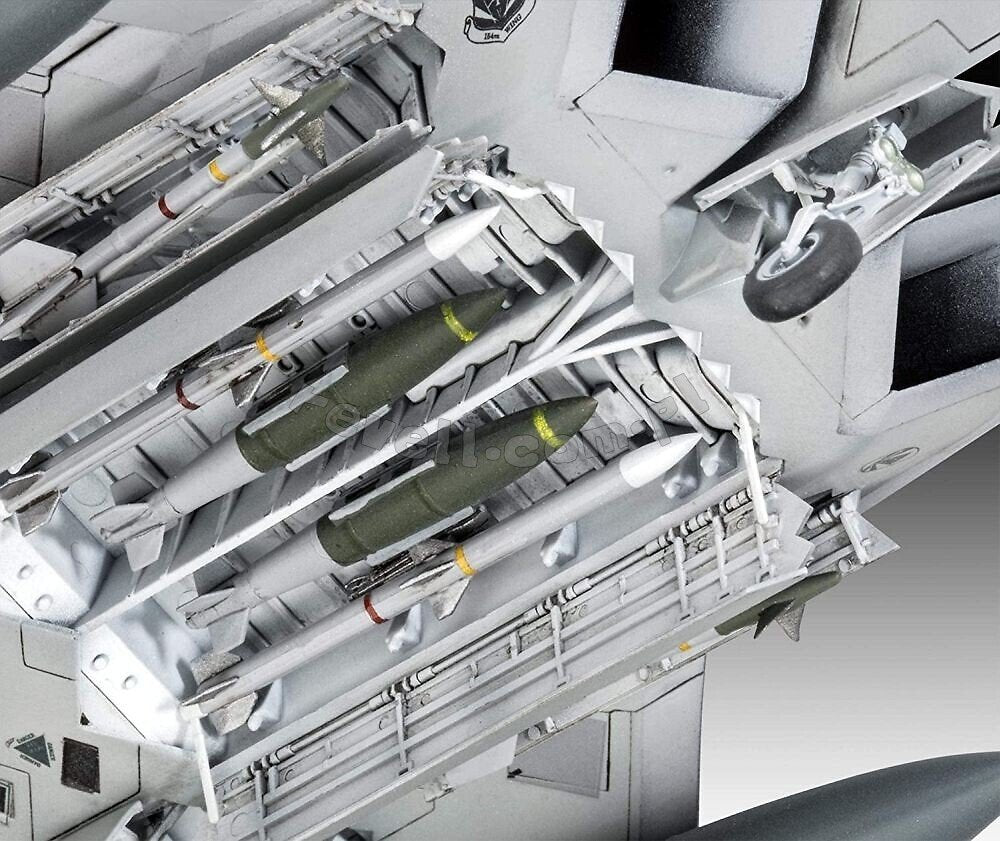 Revell 03858 Lockheed Martin F-22A Raptor 1/72 – image 7