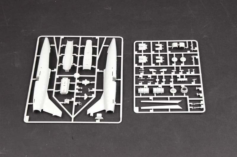 Trumpeter 01650 F-100F Super Saber (1/72) – Bild 5