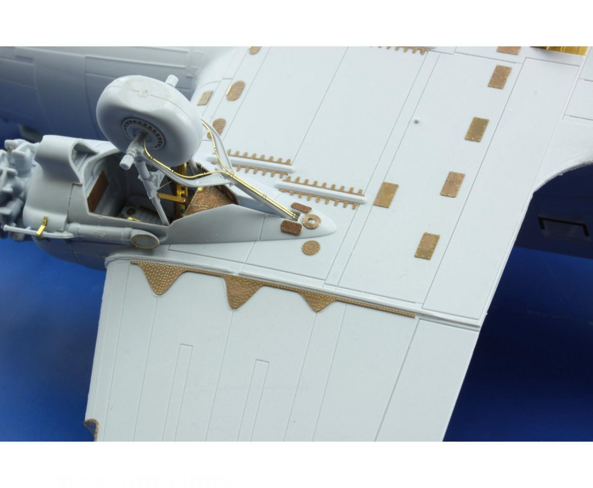 Eduard 72590 C-47 surface panels 1/72 AIRFIX – immagine 6