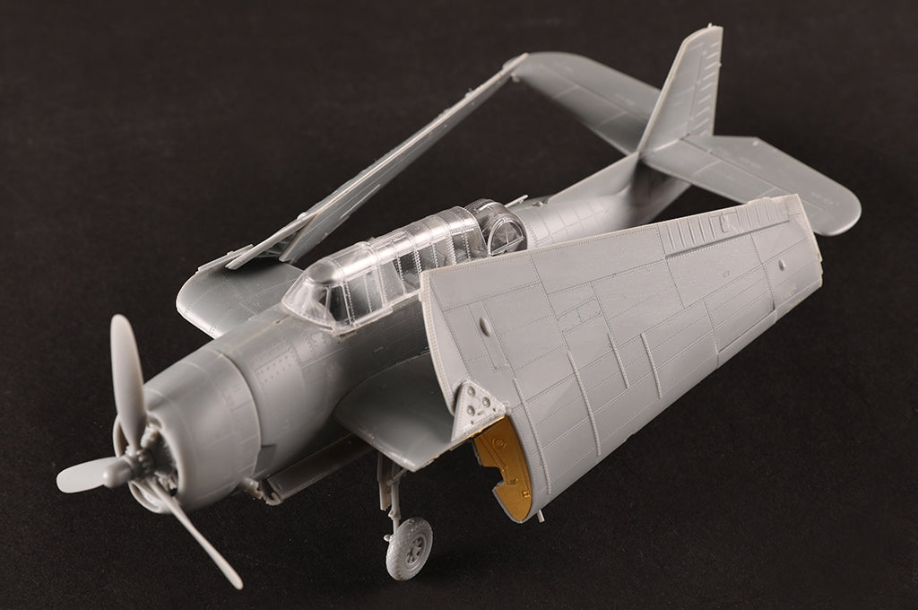 Hobby Boss 87274 TBM-3 Avenger 1/72 – obrázek 12
