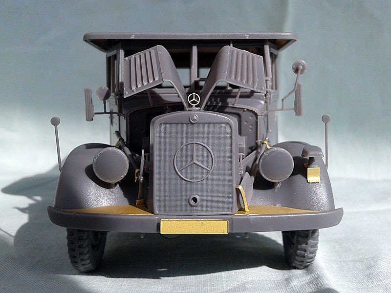 Miniart 35147 L1500A Kfz.70 German Personnel Car 1/35 – image 7