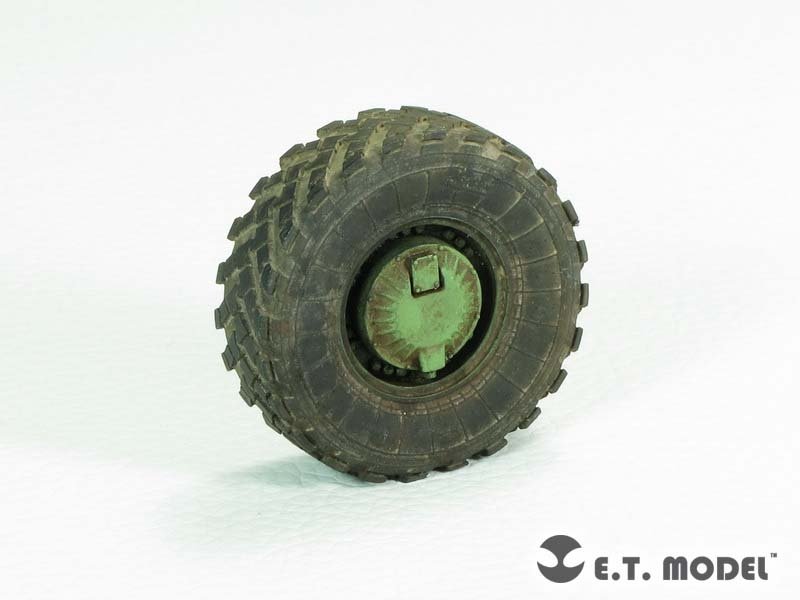 ET Model ER35-054 Russian GAZ-233014 STS &amp;quot;TIGER&amp;quot; Weighted Road Wheels For Meng 1/35
