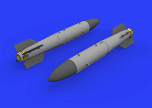 Eduard 672214 B43-0 Nuclear Weapon w/ SC43-4/ -7 tail assembly 1/72 – image 2