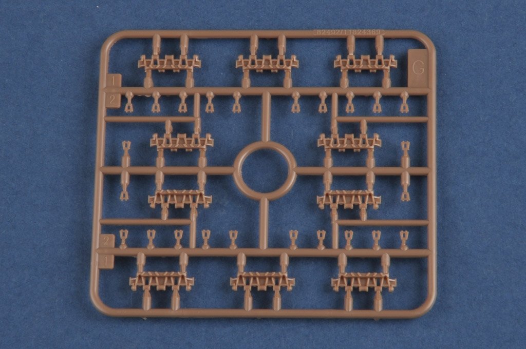 Hobby Boss 84534 German Pz.BeobWg V Ausf.A 1/35 – obrázek 8