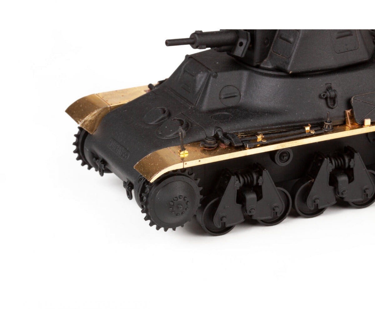 Eduard 36536 H39 French Light Tank TAMIYA 1/35 – image 7