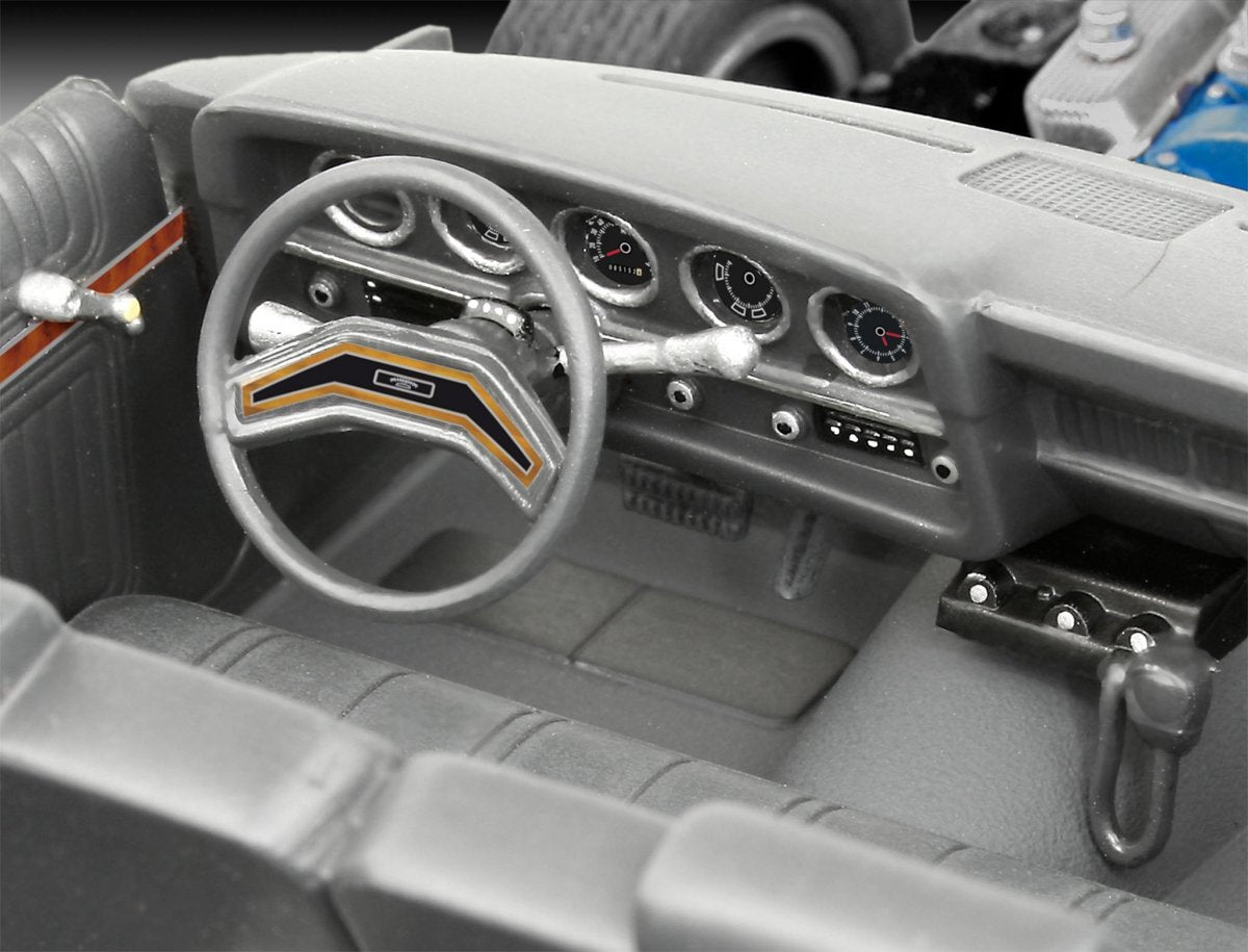 Revell 07038 76 Ford Torino 1/25 – image 6