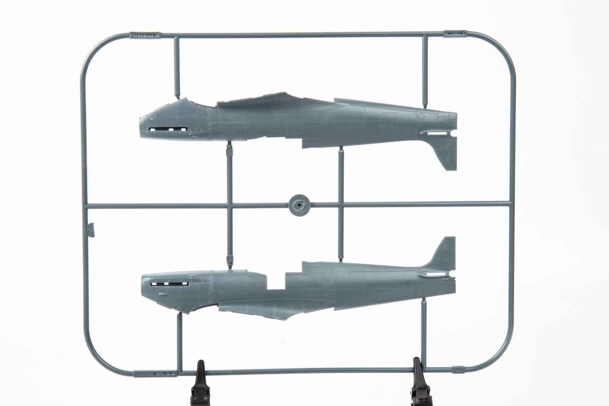 Eduard 82158 Spitfire Mk. Vc 1/48 – Bild 7