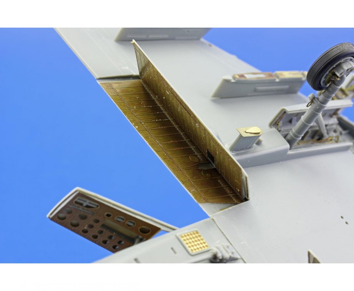 Eduard 32346 A-4F landing flaps 1/32 Trumpeter – image 5