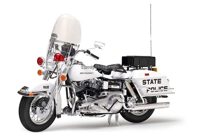 Tamiya 16038 Harley Davidson FLH1200 - Police Bike 1/6 – image 4
