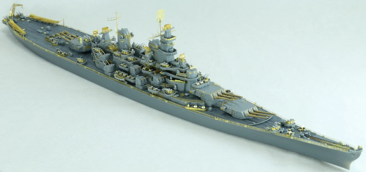 Vee Hobby E57001 USS IOWA BB-61 1944 - Deluxe Edition 1/700 – immagine 3